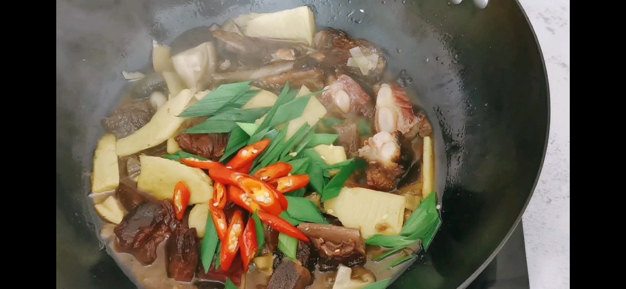 步步高升冬笋腊排骨
