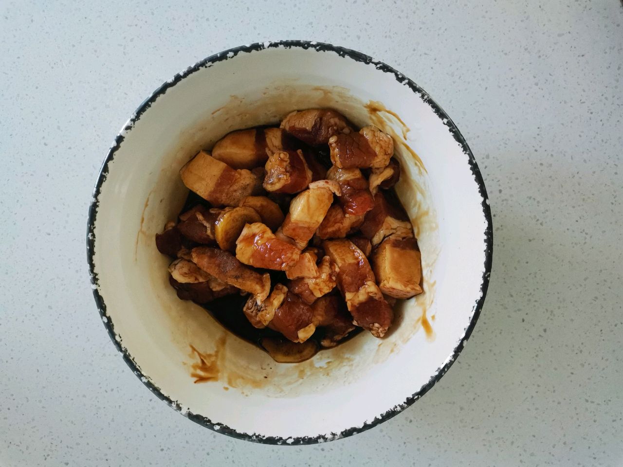 不加一滴水的土豆红烧肉