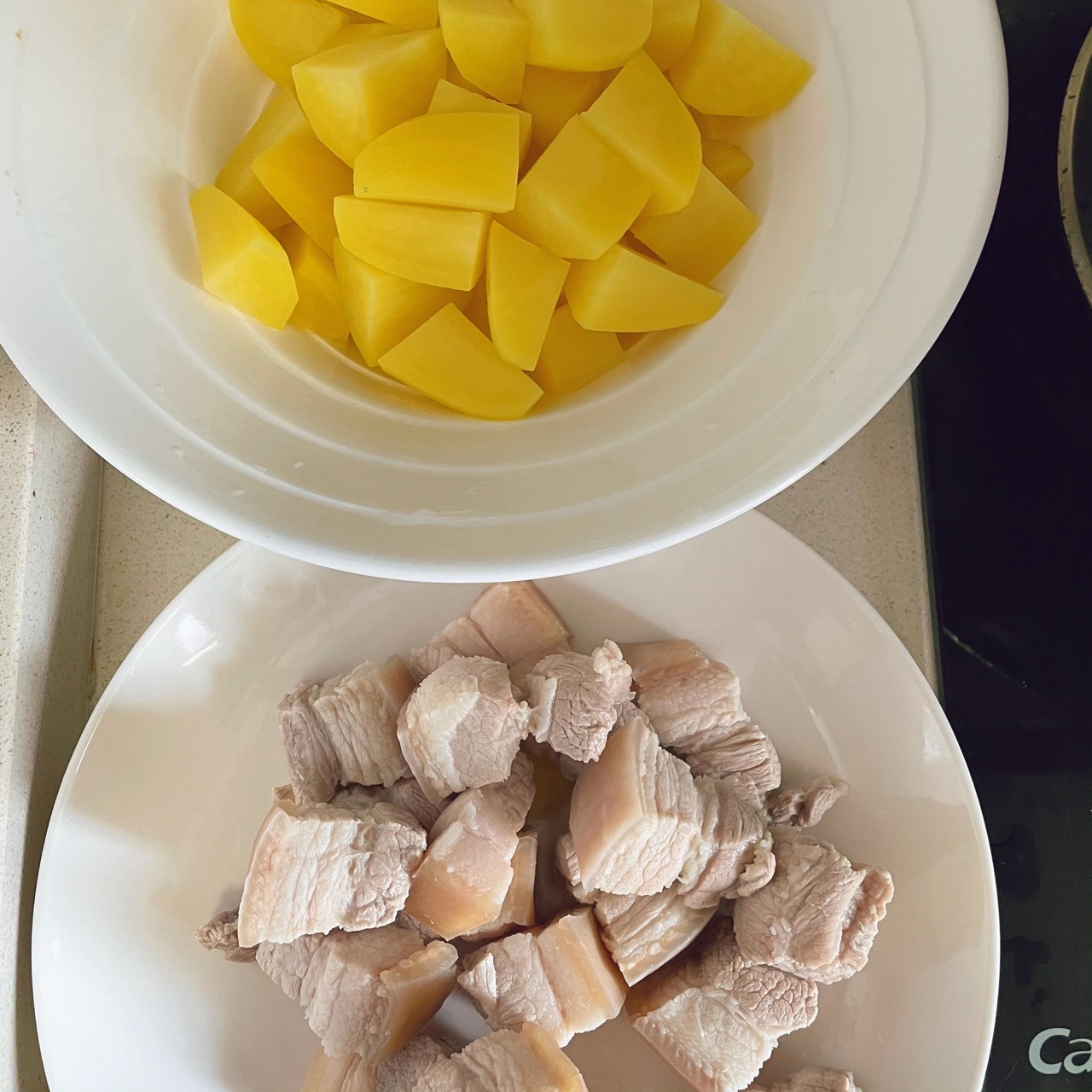 不加一滴油的土豆红烧肉