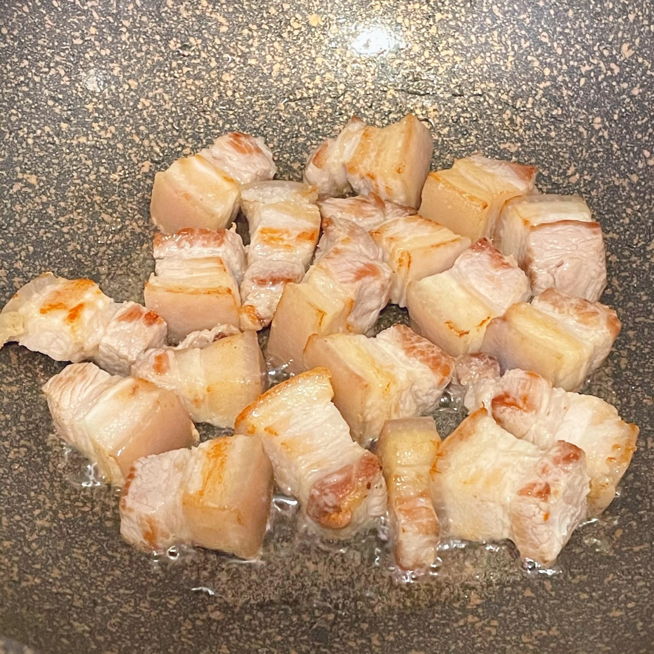 不加一滴油的土豆红烧肉