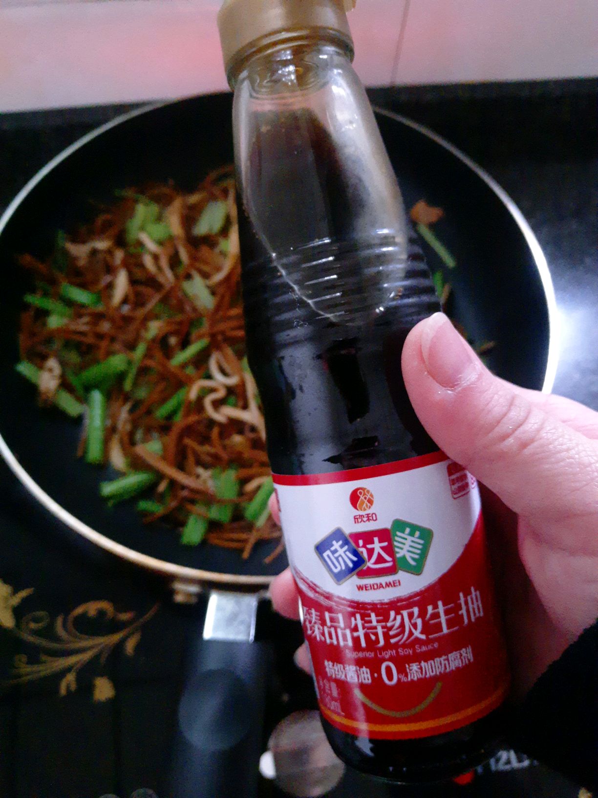 不加水的小炒芹菜豆腐丝