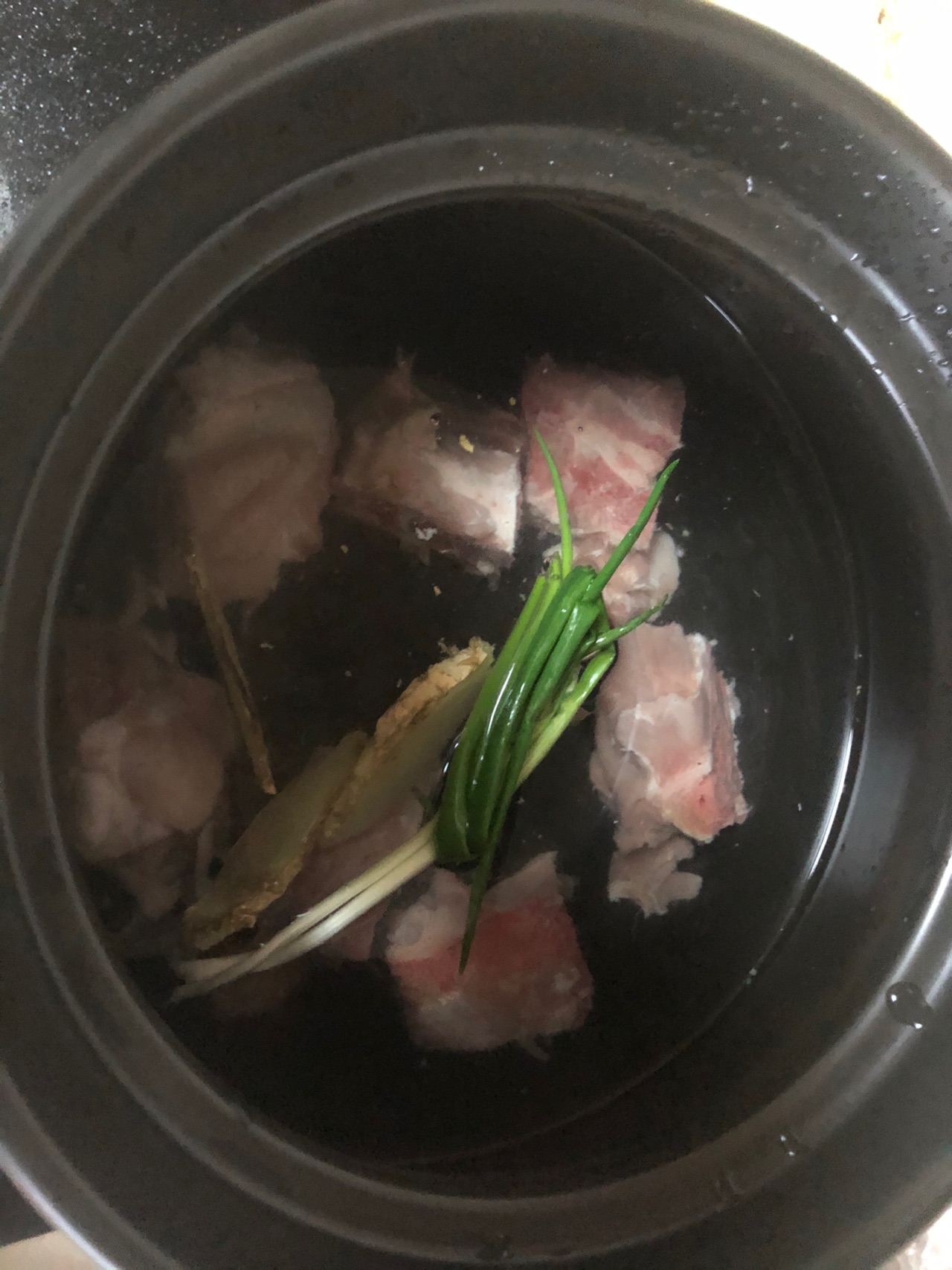不加油的排骨汤