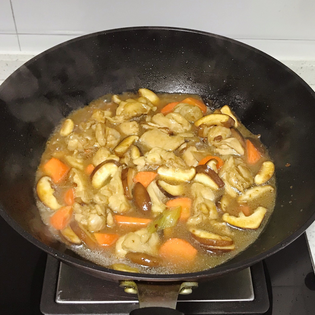 不输餐厅美味的家常黄焖鸡
