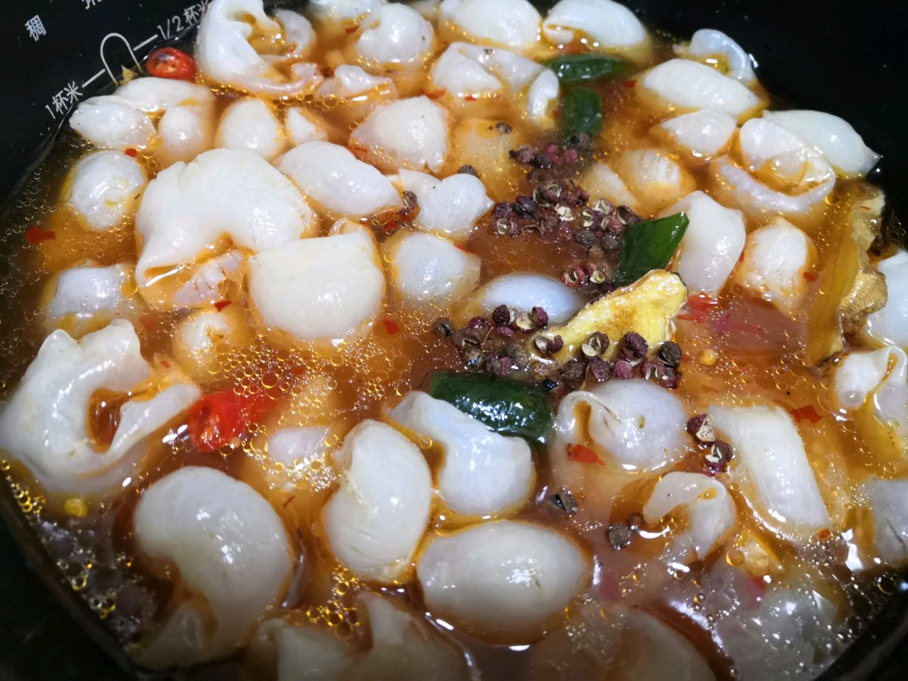 不同做法的鱼胶,满满胶原蛋白香辣鱼胶