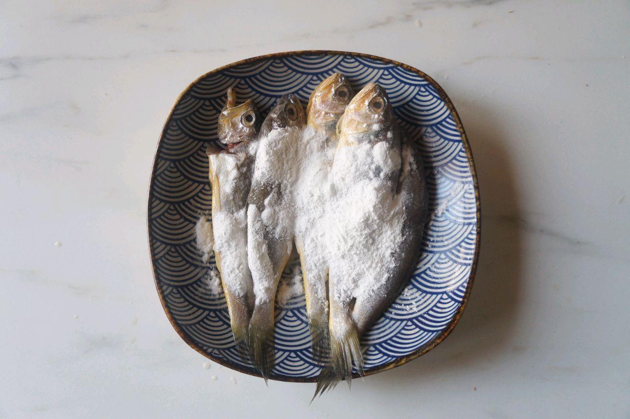 不吸油版本酥炸小黄鱼