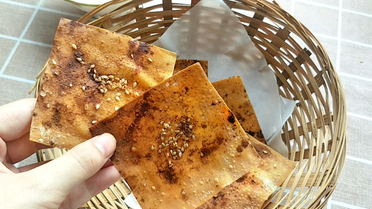 不需要油炸的脆饺子皮
