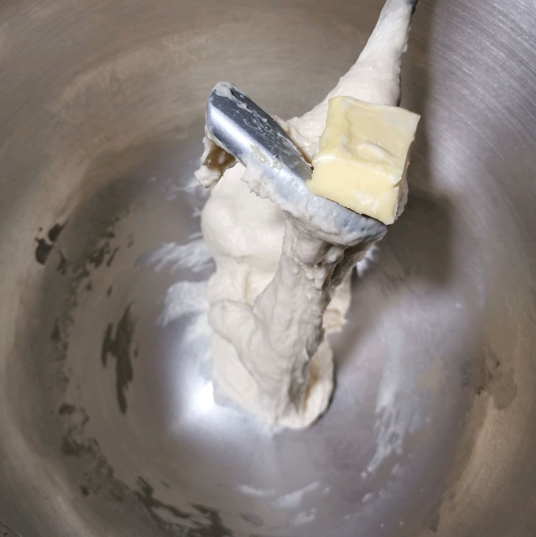 不用复杂馅料的简易火腿培根披萨