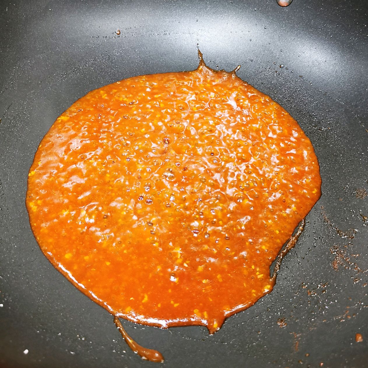 不用复杂馅料的简易火腿培根披萨