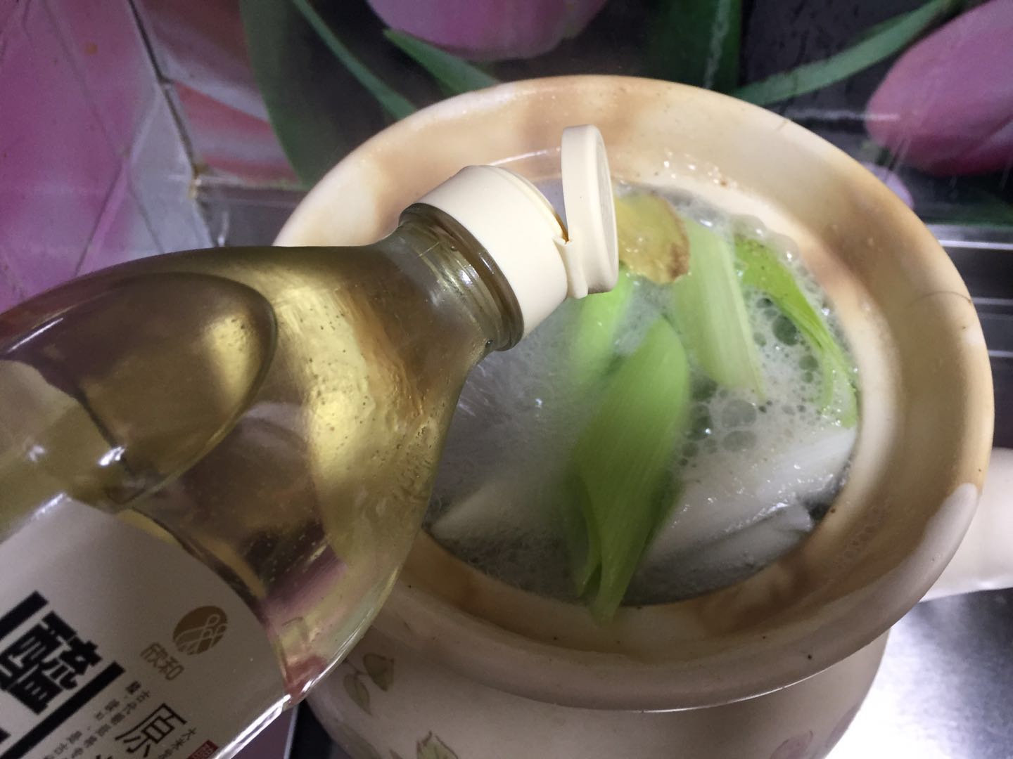 不油腻，无膻味—— 清炖羊排萝卜汤