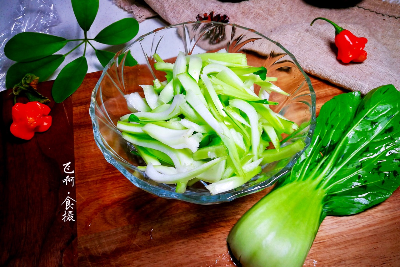 菜梗木耳炒肉丝