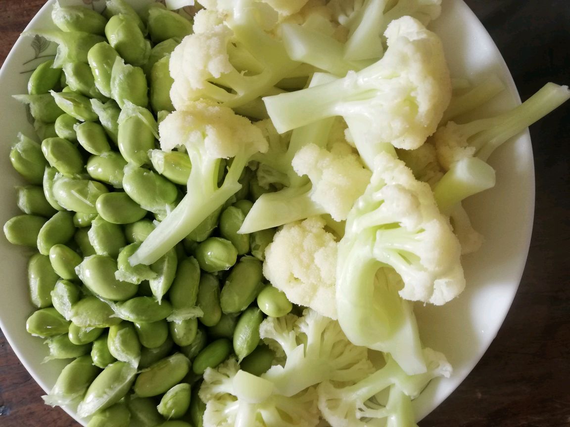 菜花豆米炒肉