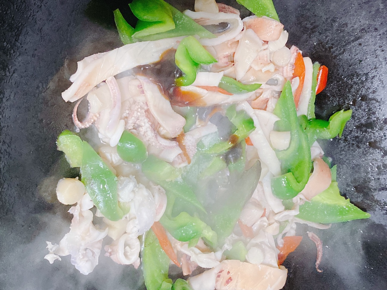 菜椒炒鱿鱼