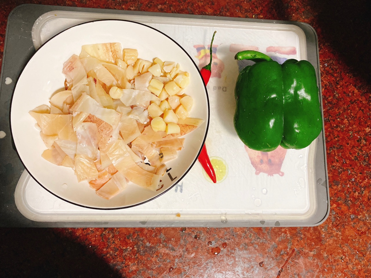 菜椒炒鱿鱼
