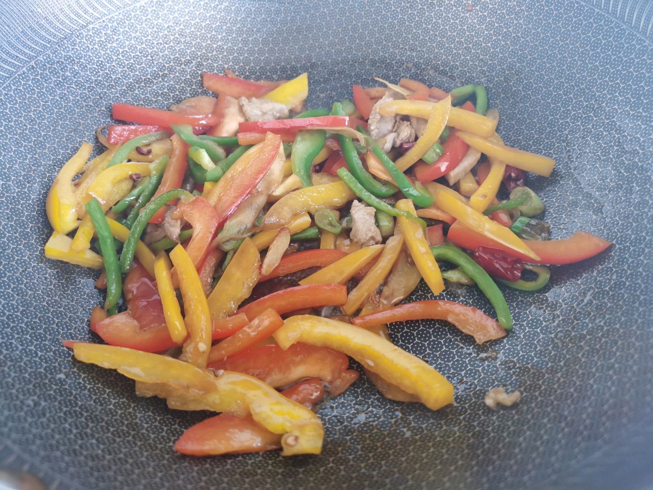彩椒干豆腐