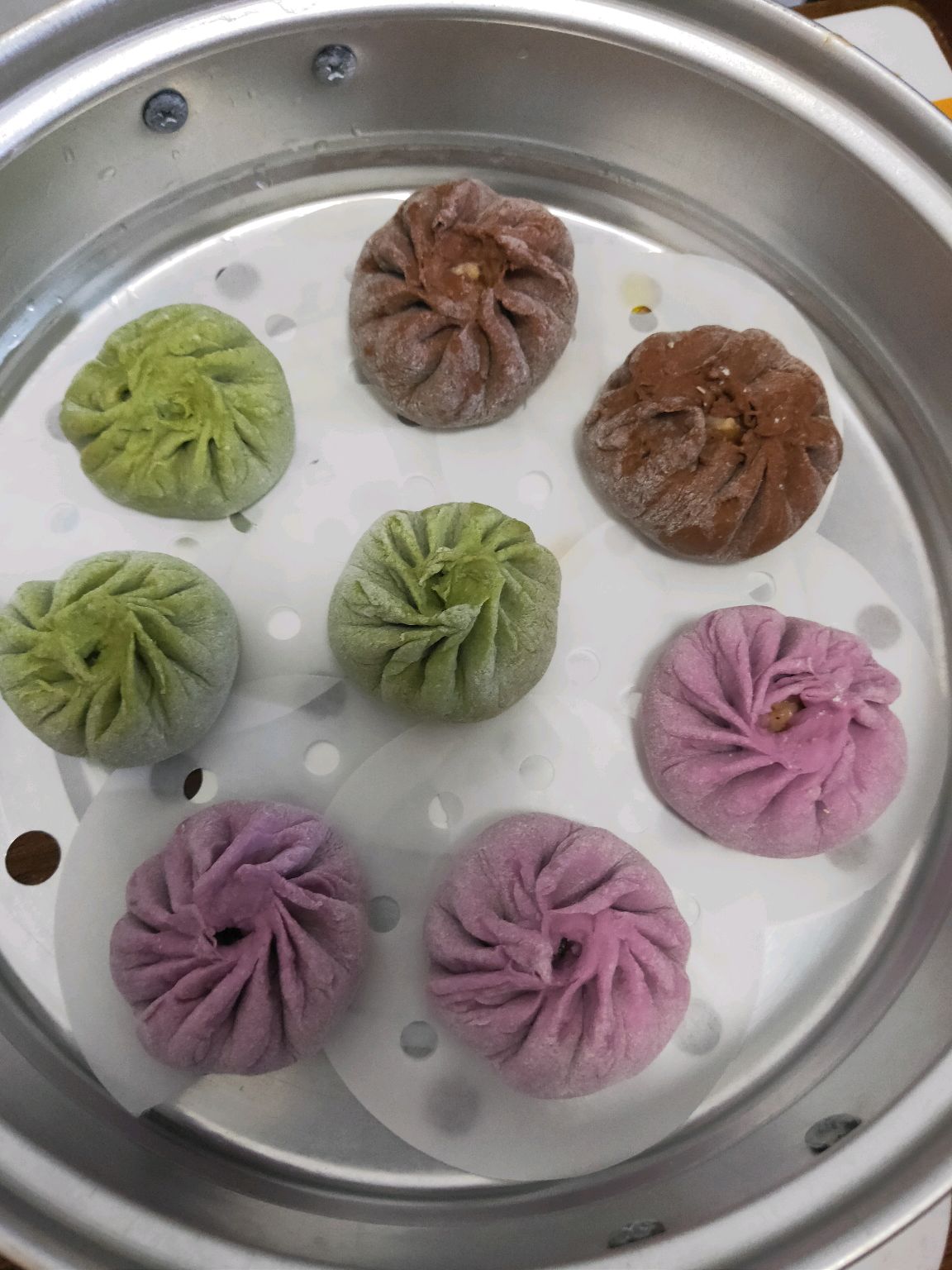 彩色肉包子