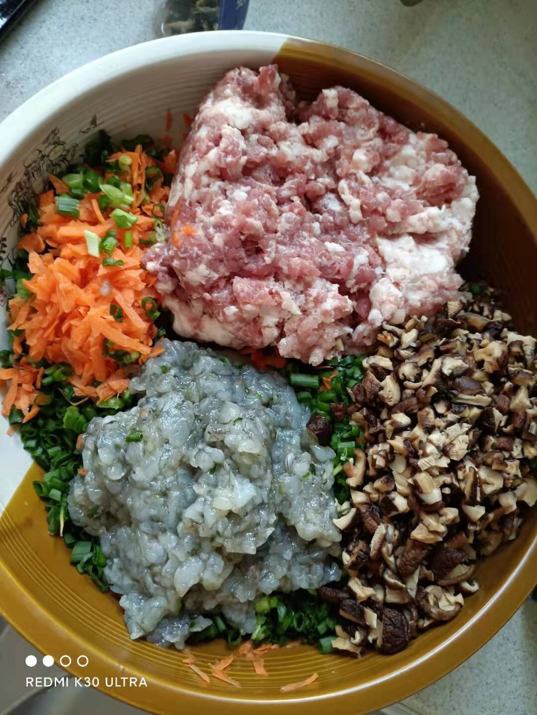 彩色水饺