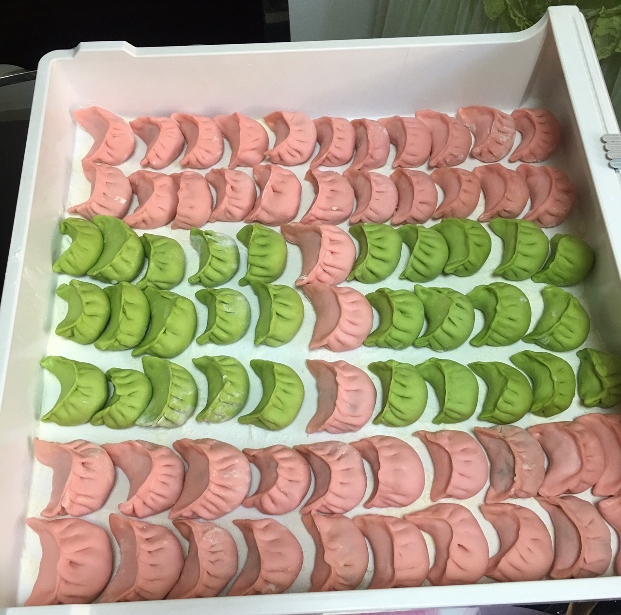 彩色水饺