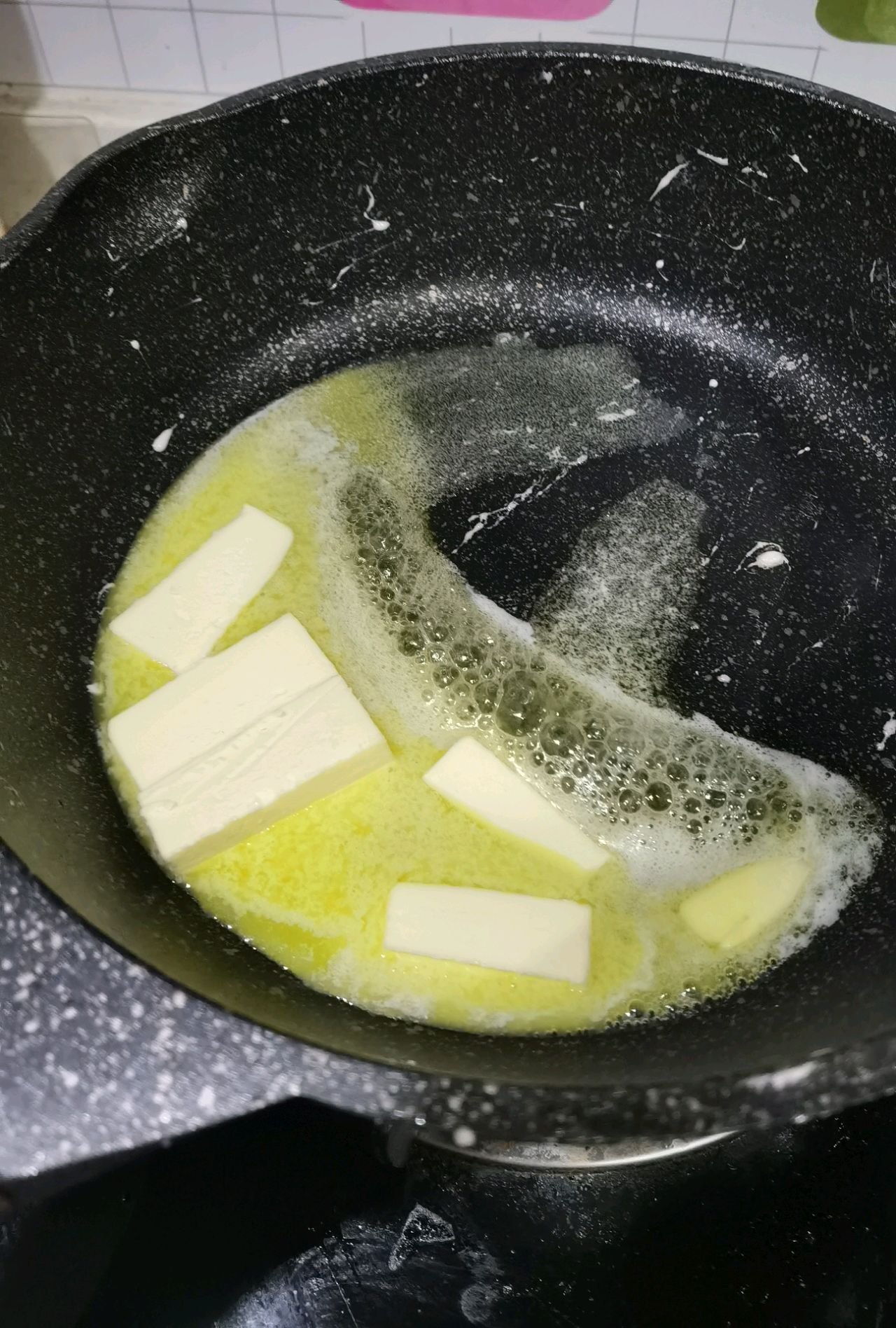 草莓&无花果干雪花酥