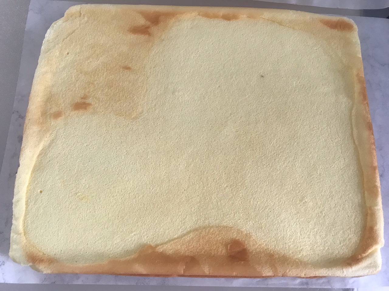 草莓蛋糕卷