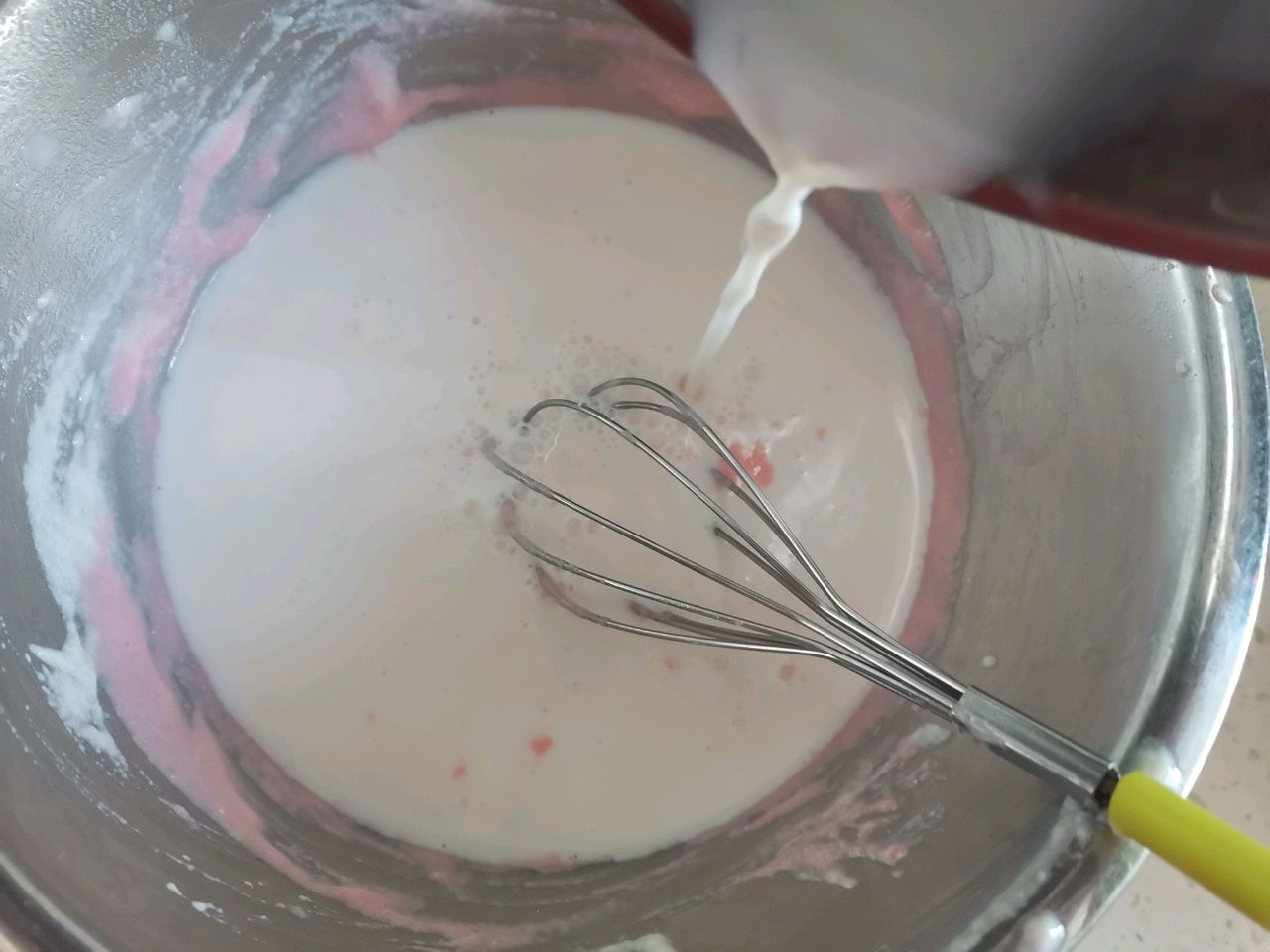 草莓豆腐布丁