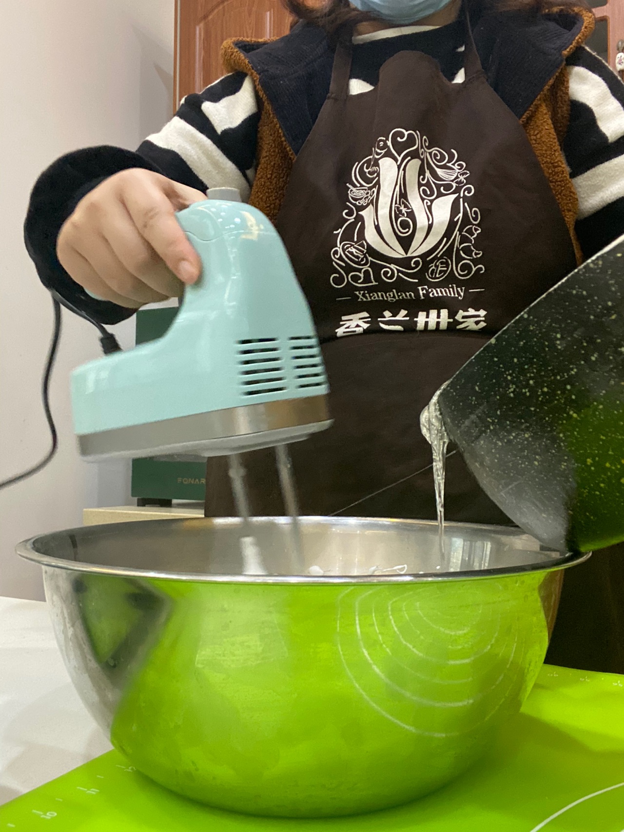 草莓开心果（杏仁）牛轧糖