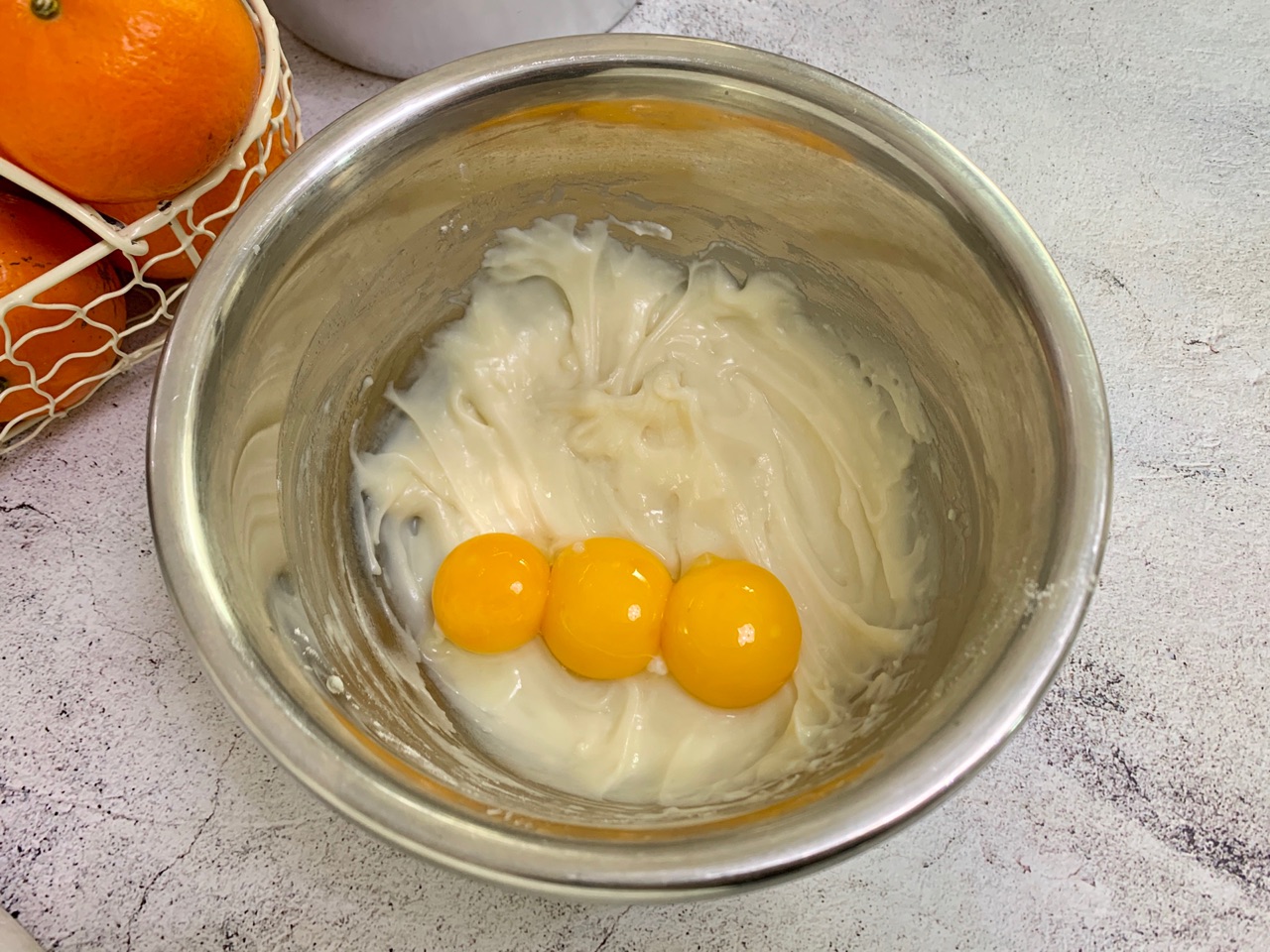 草莓戚风蛋糕