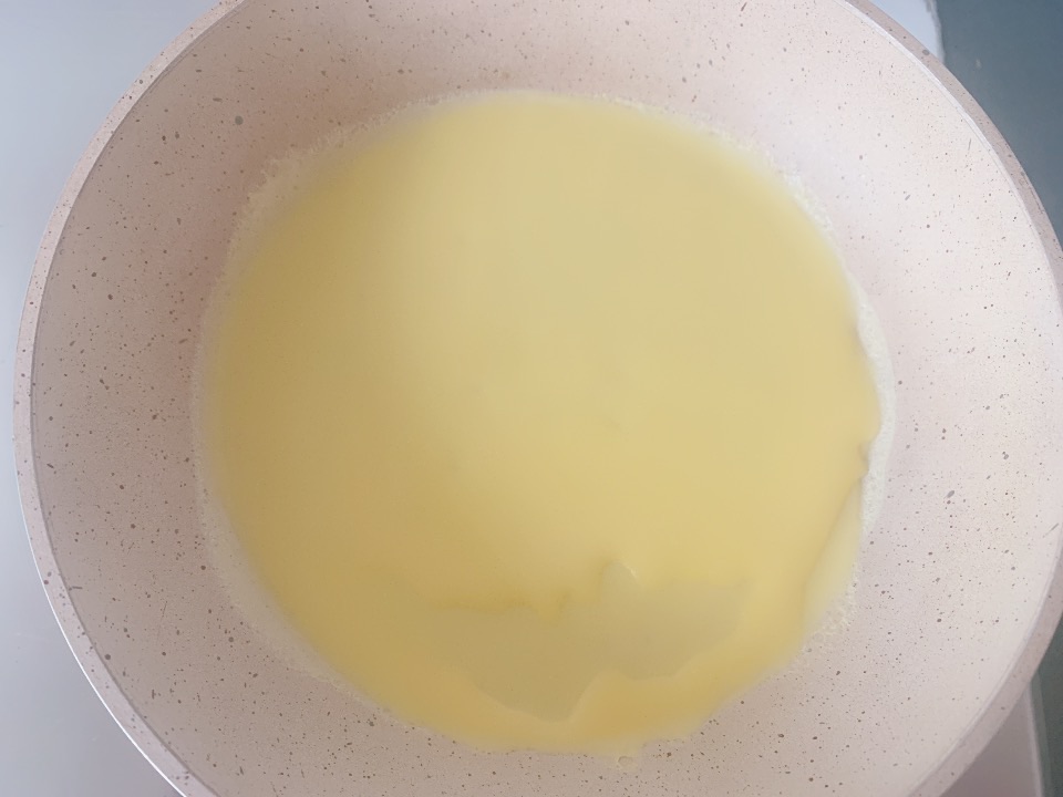 草莓千层蛋糕