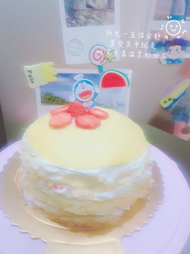 草莓千层蛋糕