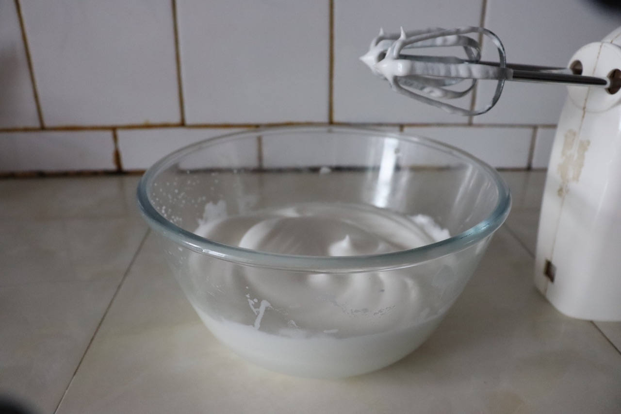 草莓香草奶油蛋糕卷