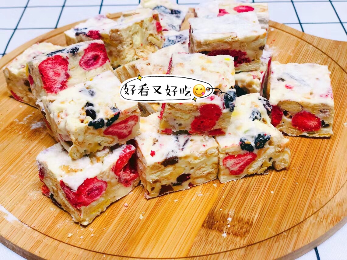 草莓雪花酥