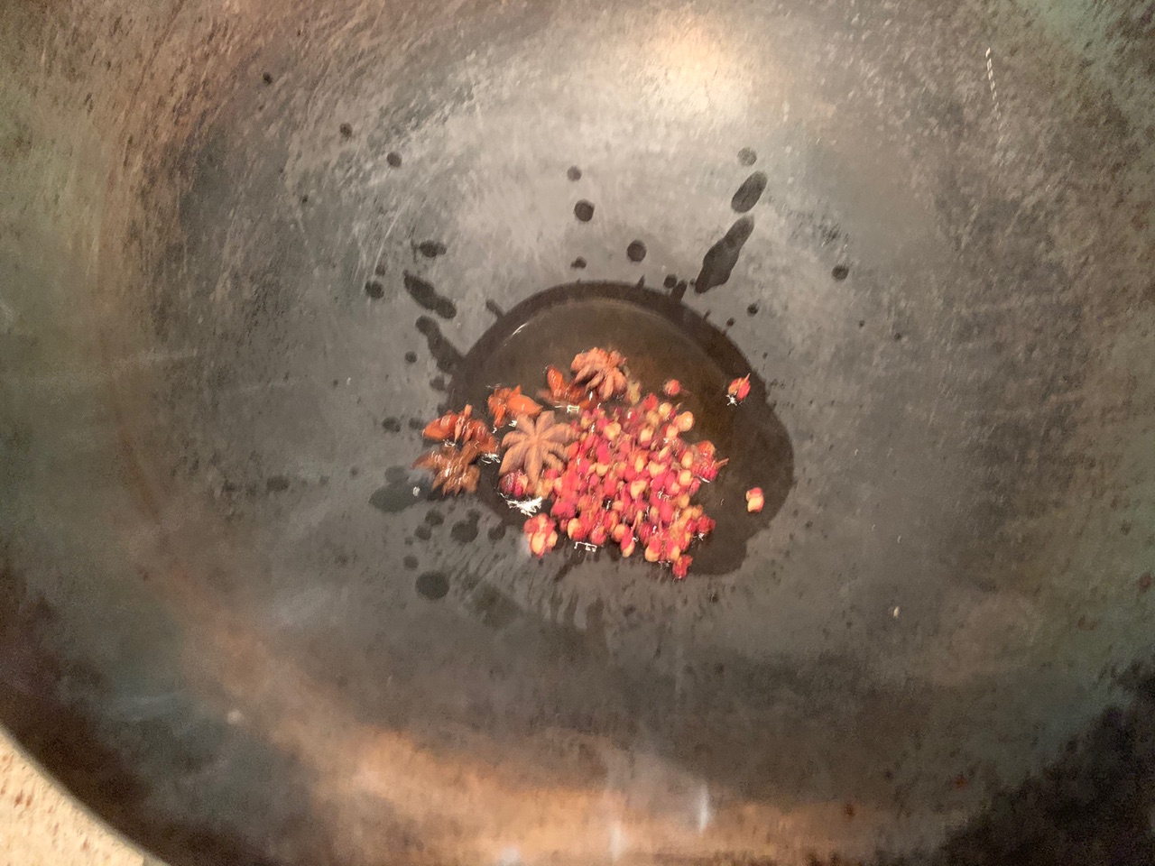查干湖的鱼必须铁锅炖