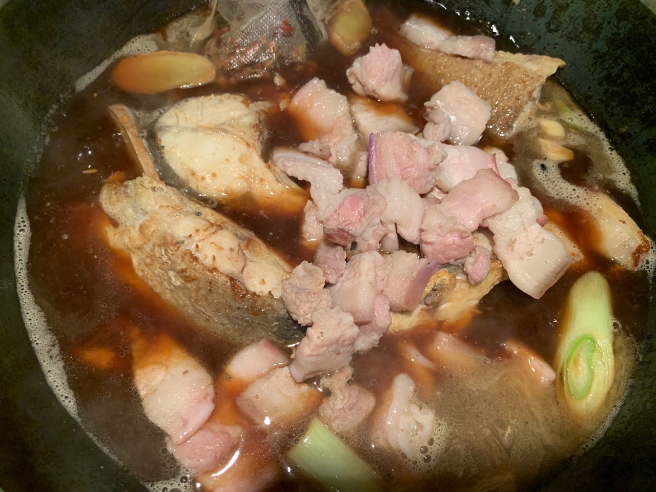查干湖的鱼必须铁锅炖