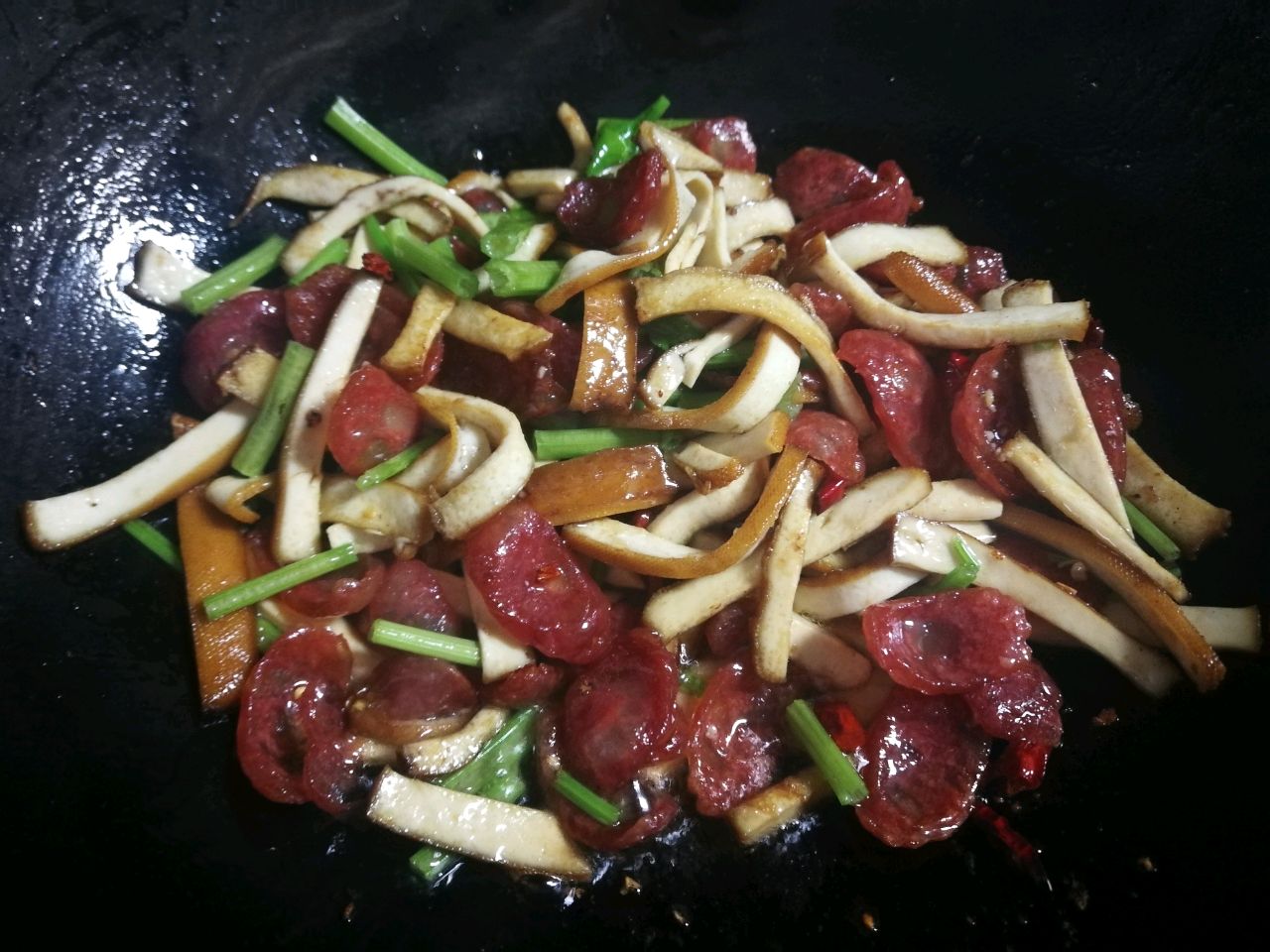 柴火香干炒香肠