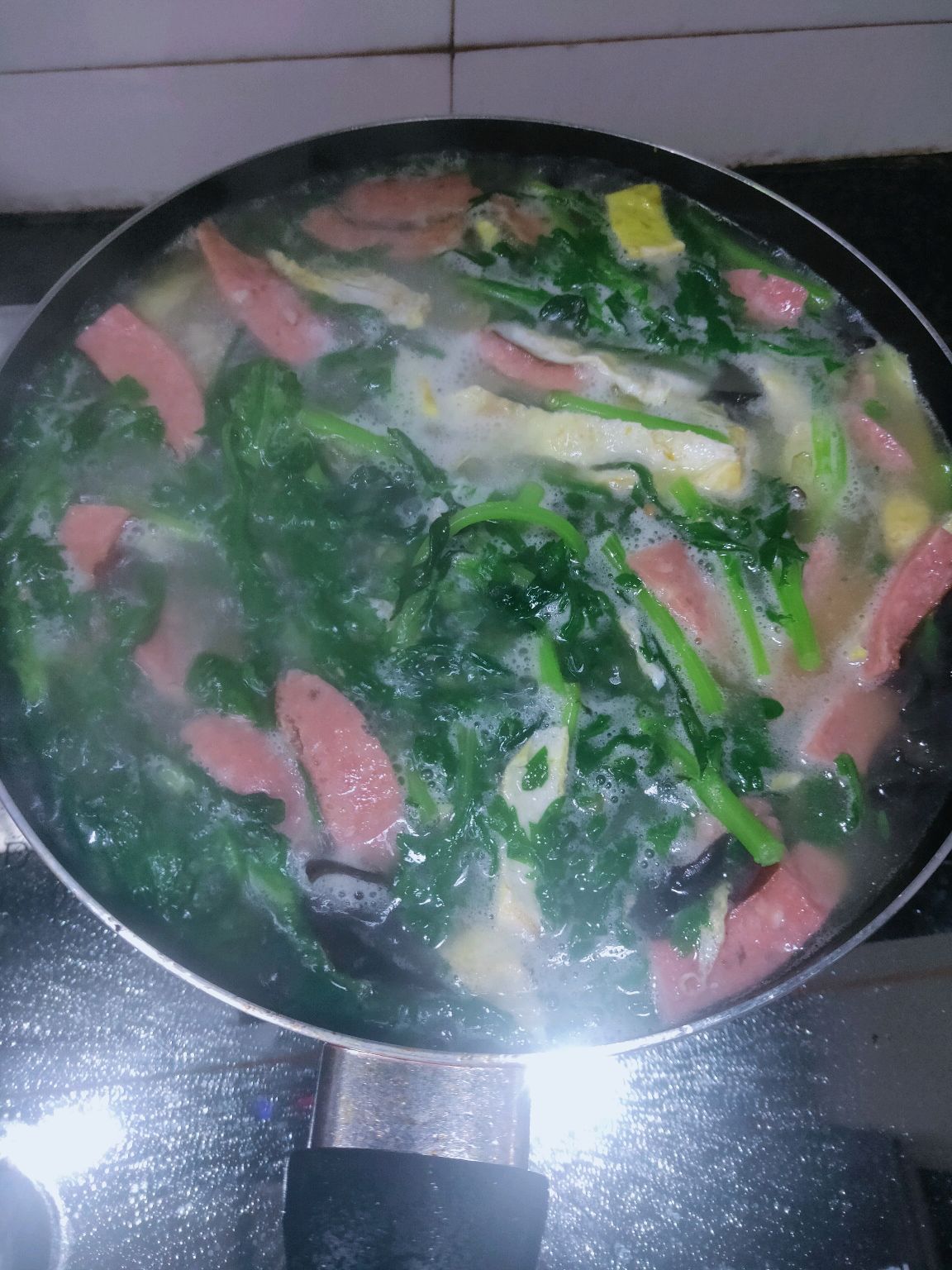 畅畅牌鸡耳茼蒿汤