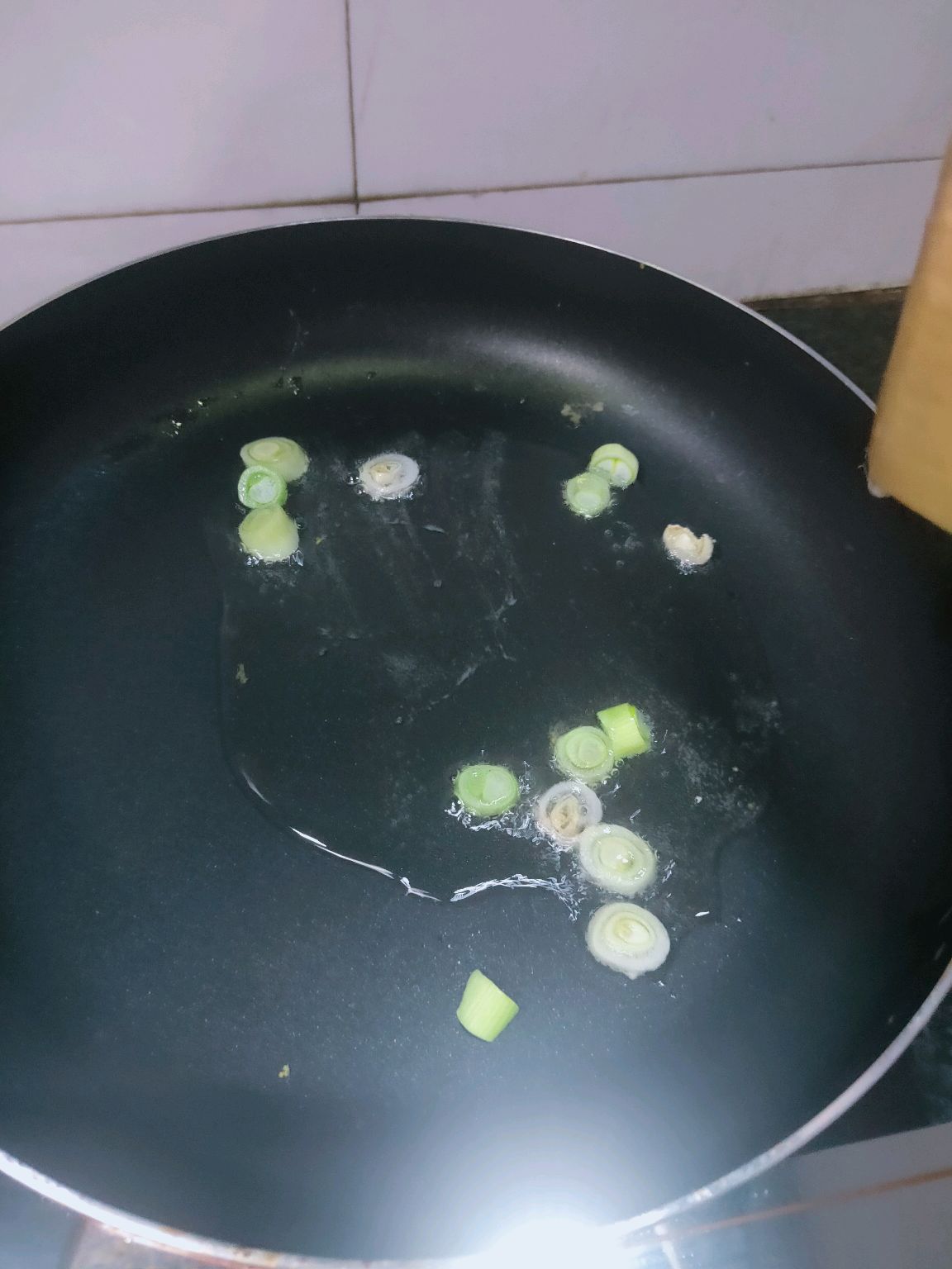 畅畅牌鸡耳茼蒿汤