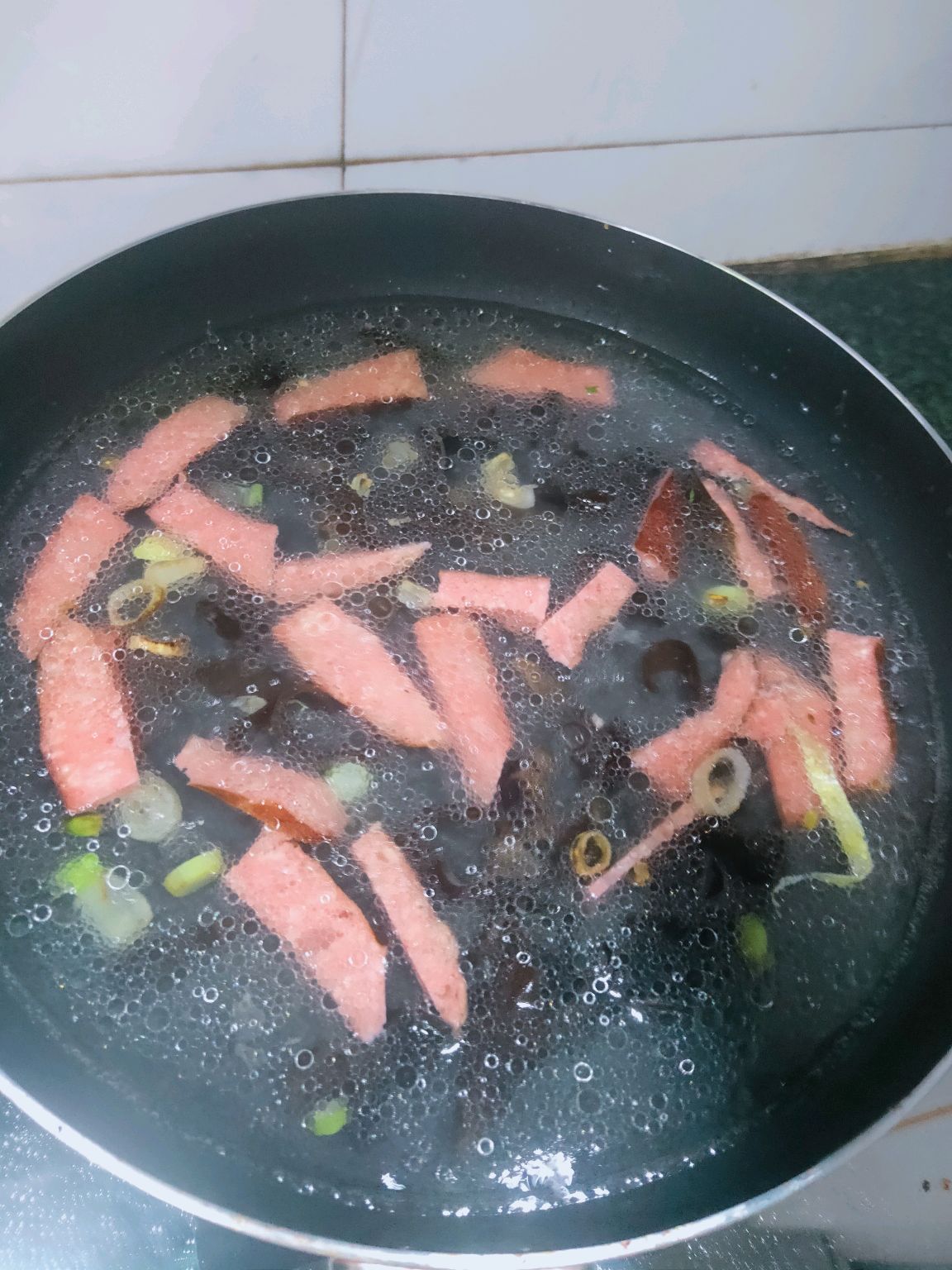 畅畅牌鸡耳茼蒿汤