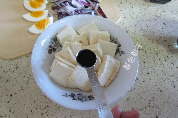 常吃美容护肤，香醋蔬菜拌豆腐