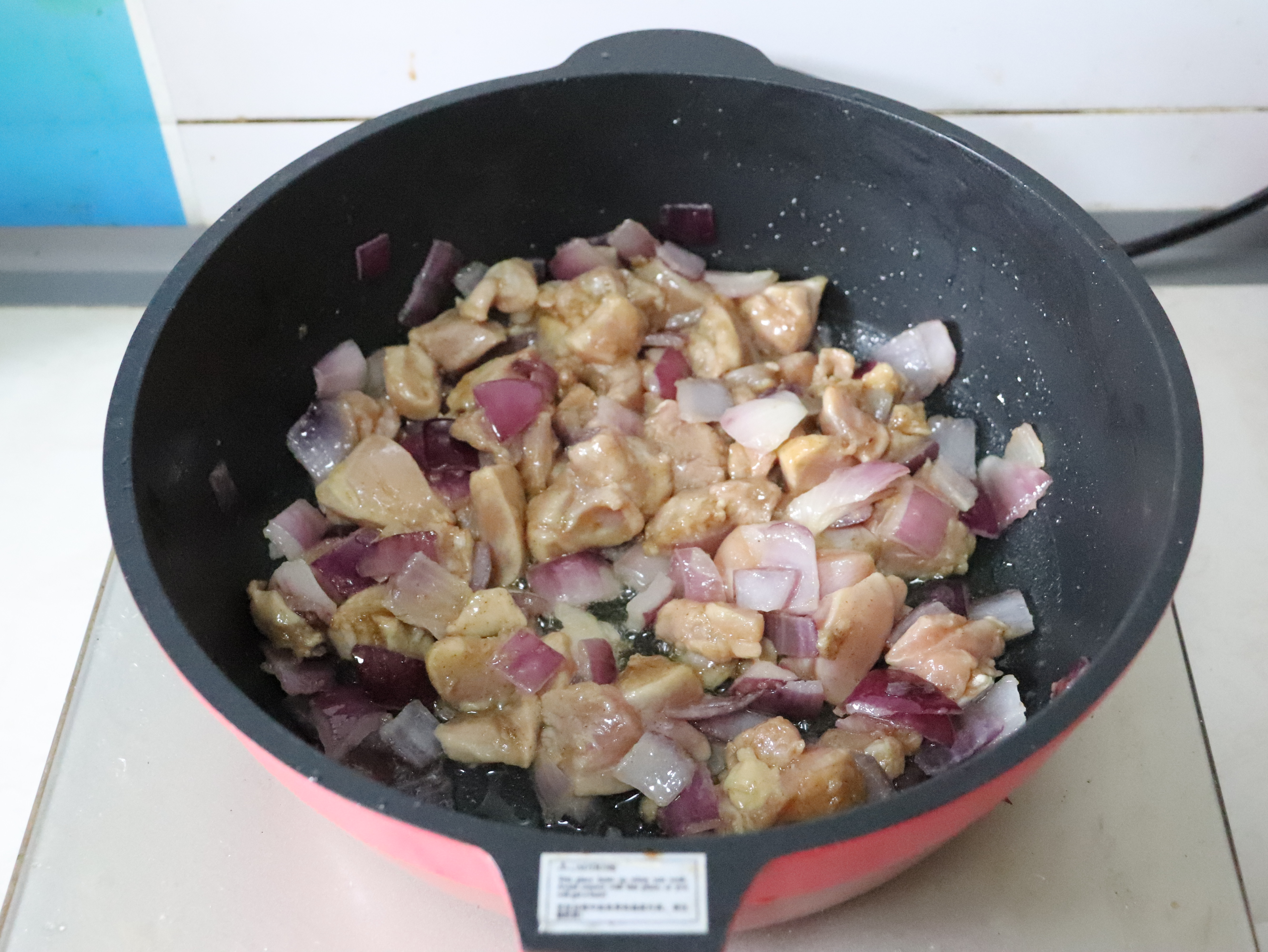 超好吃的鸡腿肉土豆盖饭