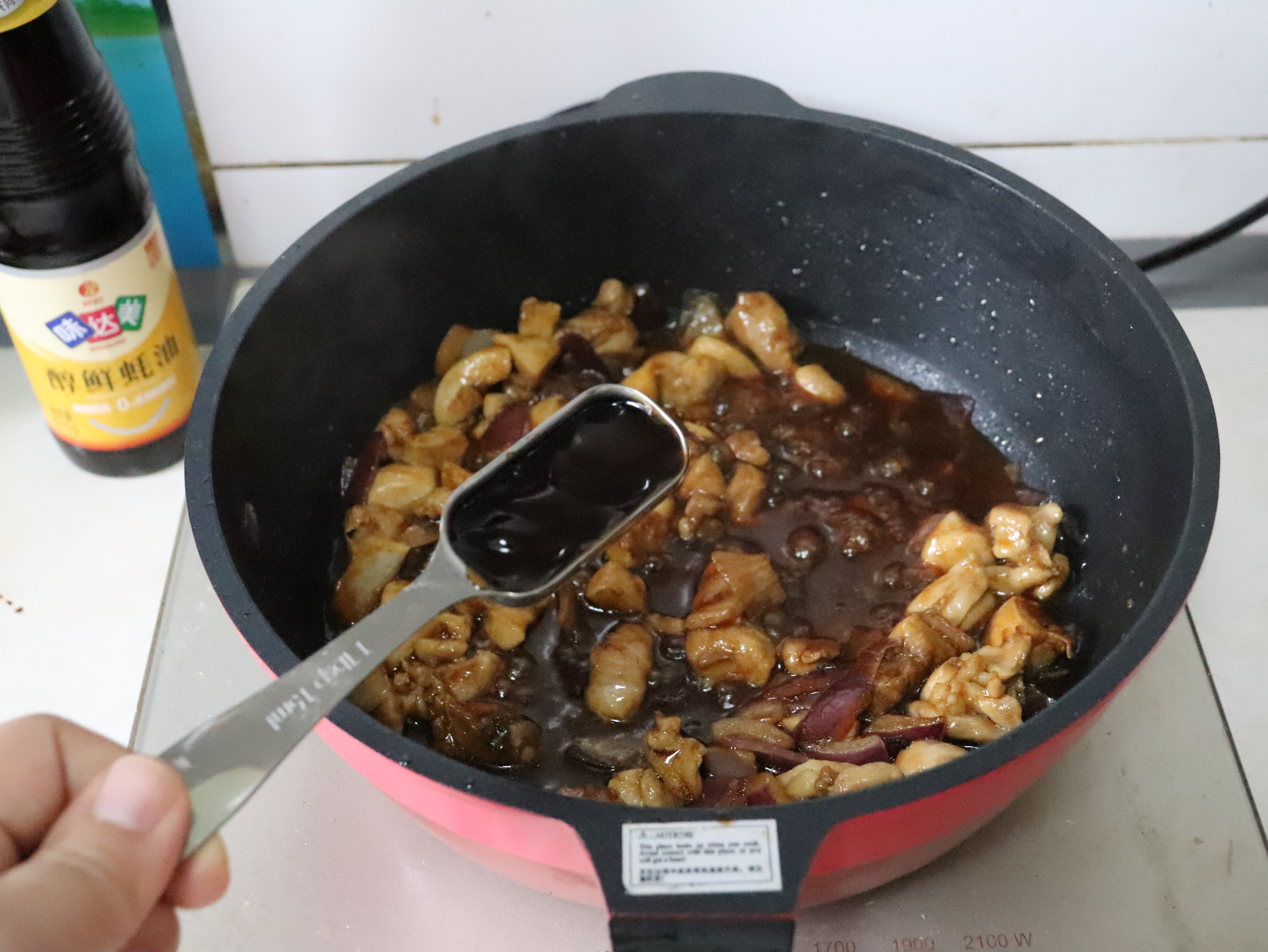 超好吃的鸡腿肉土豆盖饭