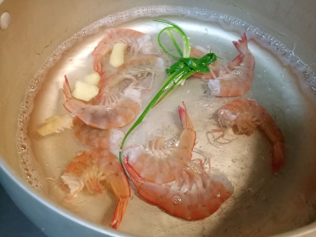 超级好喝的快手菜～酸汤鱼虾煲