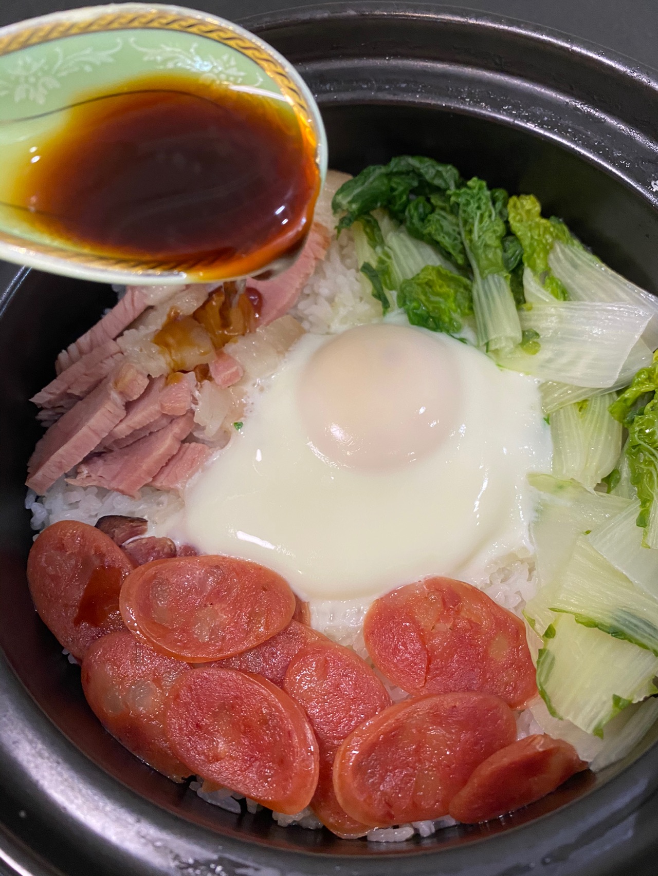 超级简单的煲仔饭