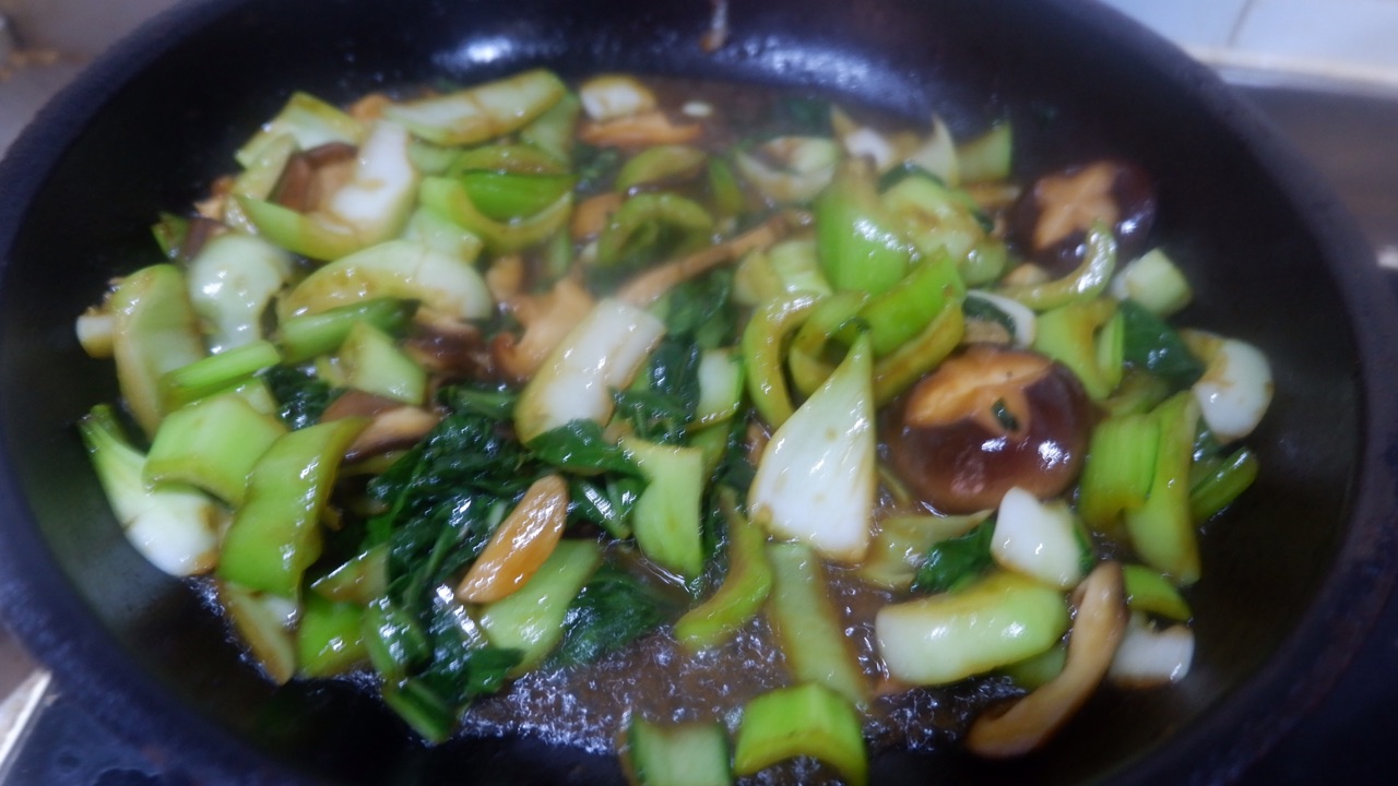 超级简单的蚝油香菇油菜
