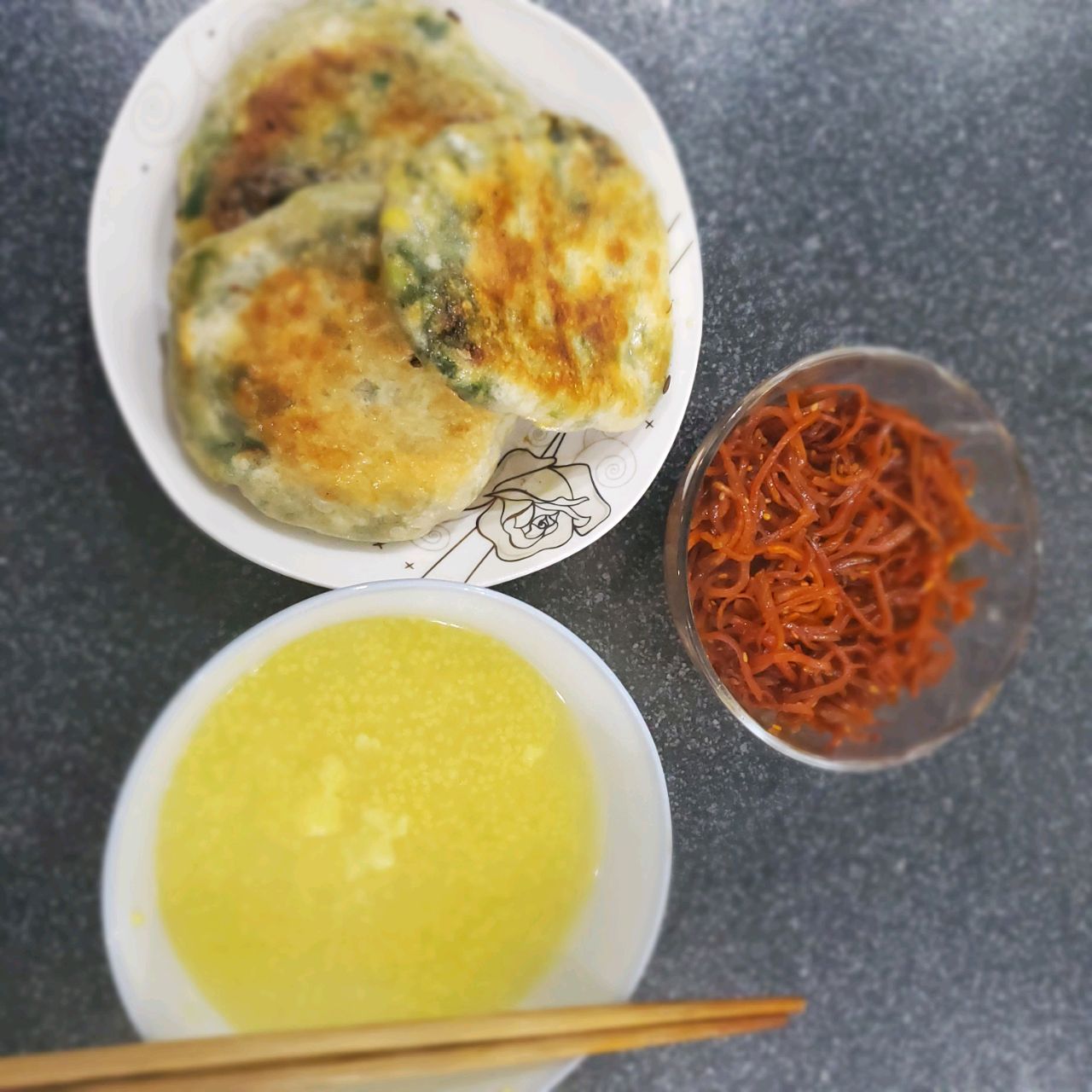 超级简单的韭菜盒子