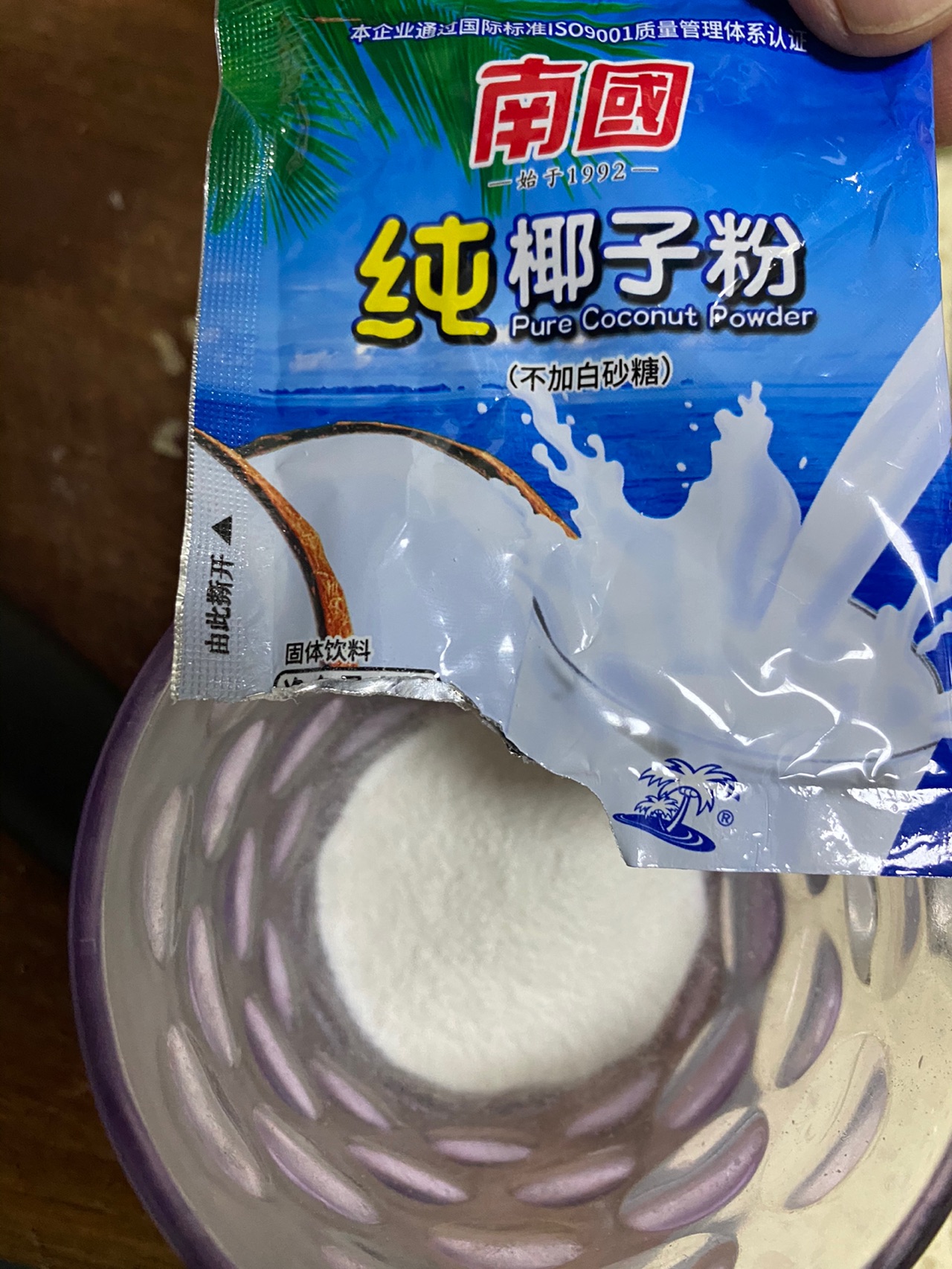 超级简单的椰奶燕窝