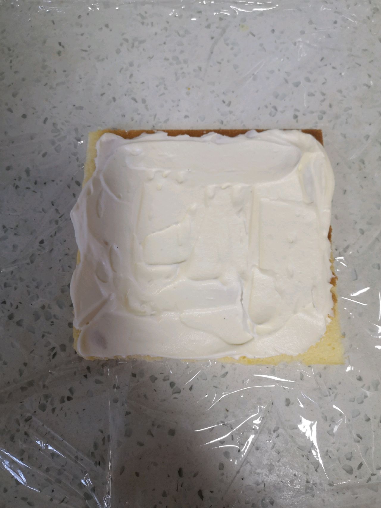 超级可爱的小黄人糖果蛋糕卷