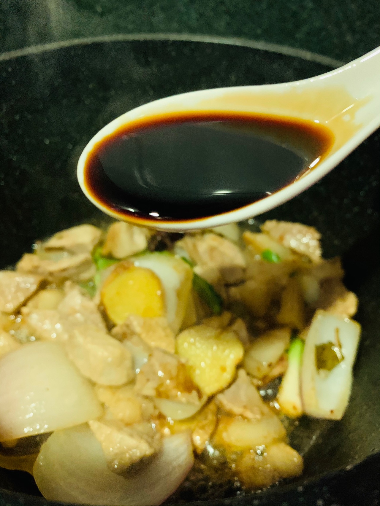 超级下饭的蚝油豆腐烧肉