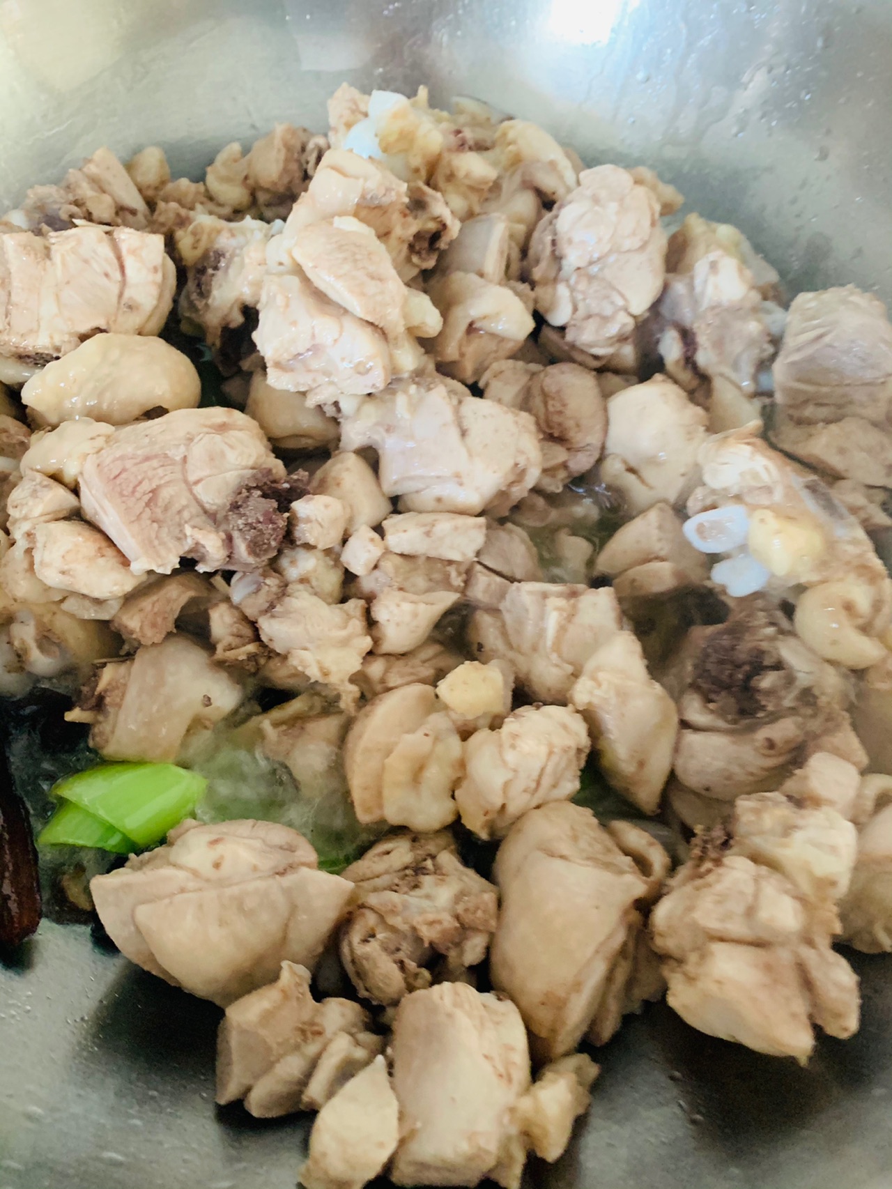 超级下饭—鸡腿炖红蘑