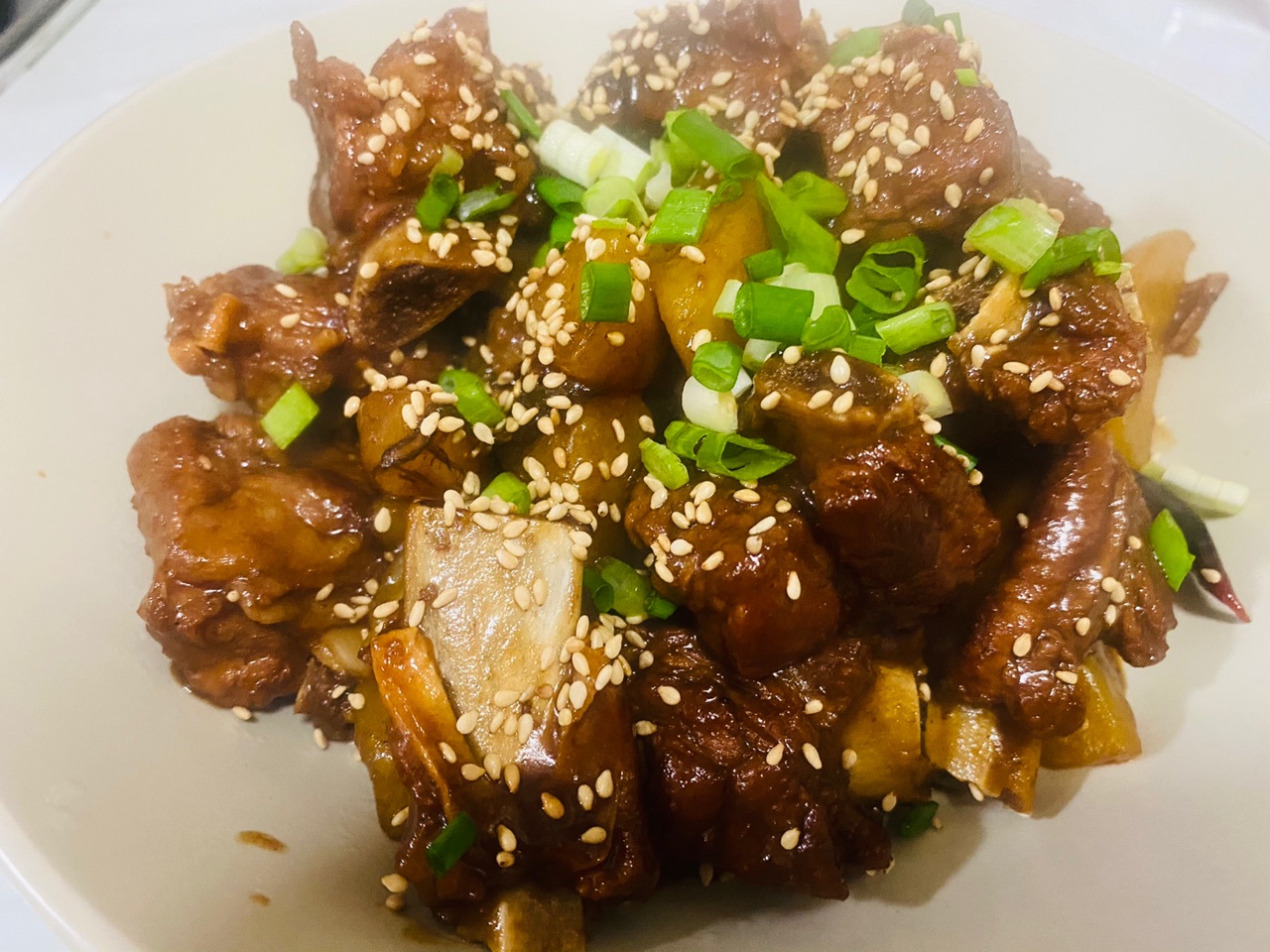 超级下饭神器~排骨土豆块