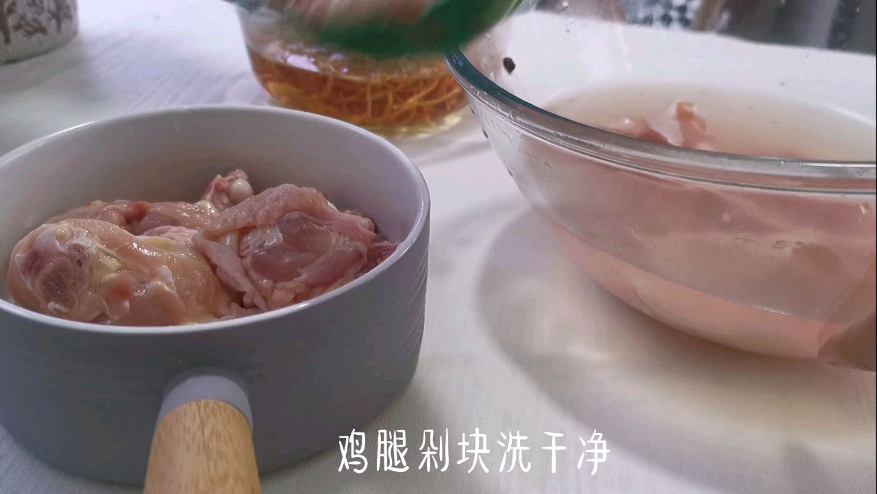 超简单的麻油虫草花蒸鸡