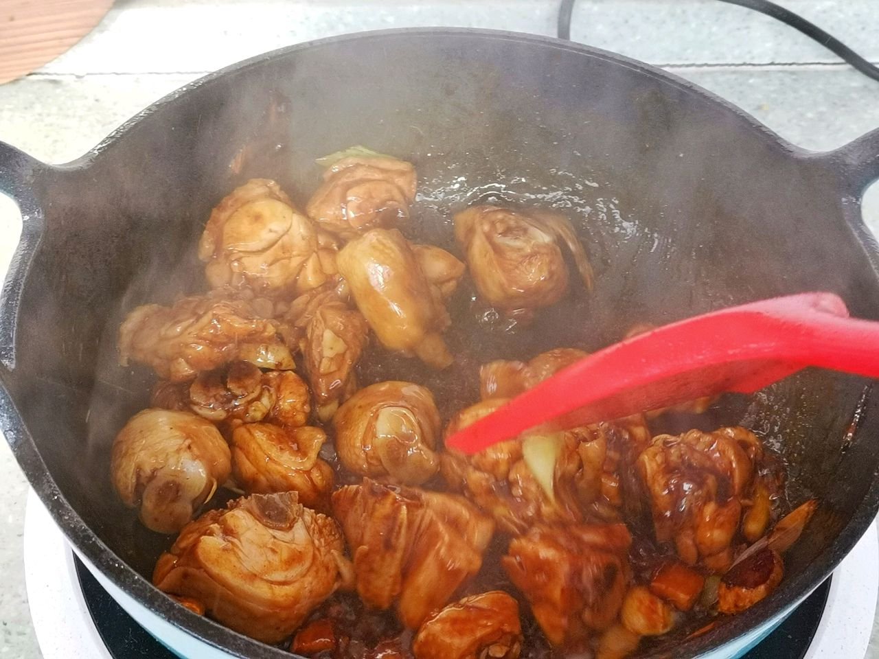 超简单的下饭菜-黄焖鸡